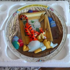Winnie the Pooh collectable plate
